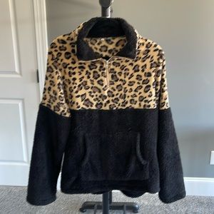 Pullover Sweatshirt with Half-zip and Pockets.  Size:  XL